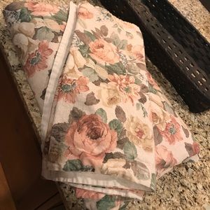 King Size Pottery Barn Duvet Cover and Shams